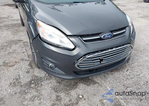 2017 Ford C-Max Energi Titanium from USA, damaged, VIN 1FADP5FU4HL101336